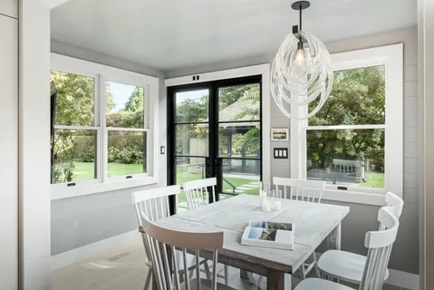 $5,750,000 | 103 Mill Hill Lane, East Hampton, NY 11937