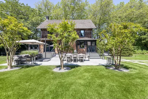 $5,750,000 | 103 Mill Hill Lane, East Hampton, NY 11937