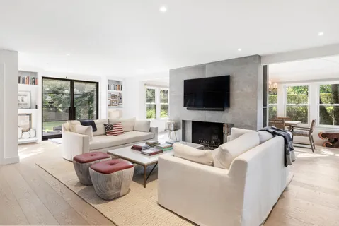 $5,750,000 | 103 Mill Hill Lane, East Hampton, NY 11937