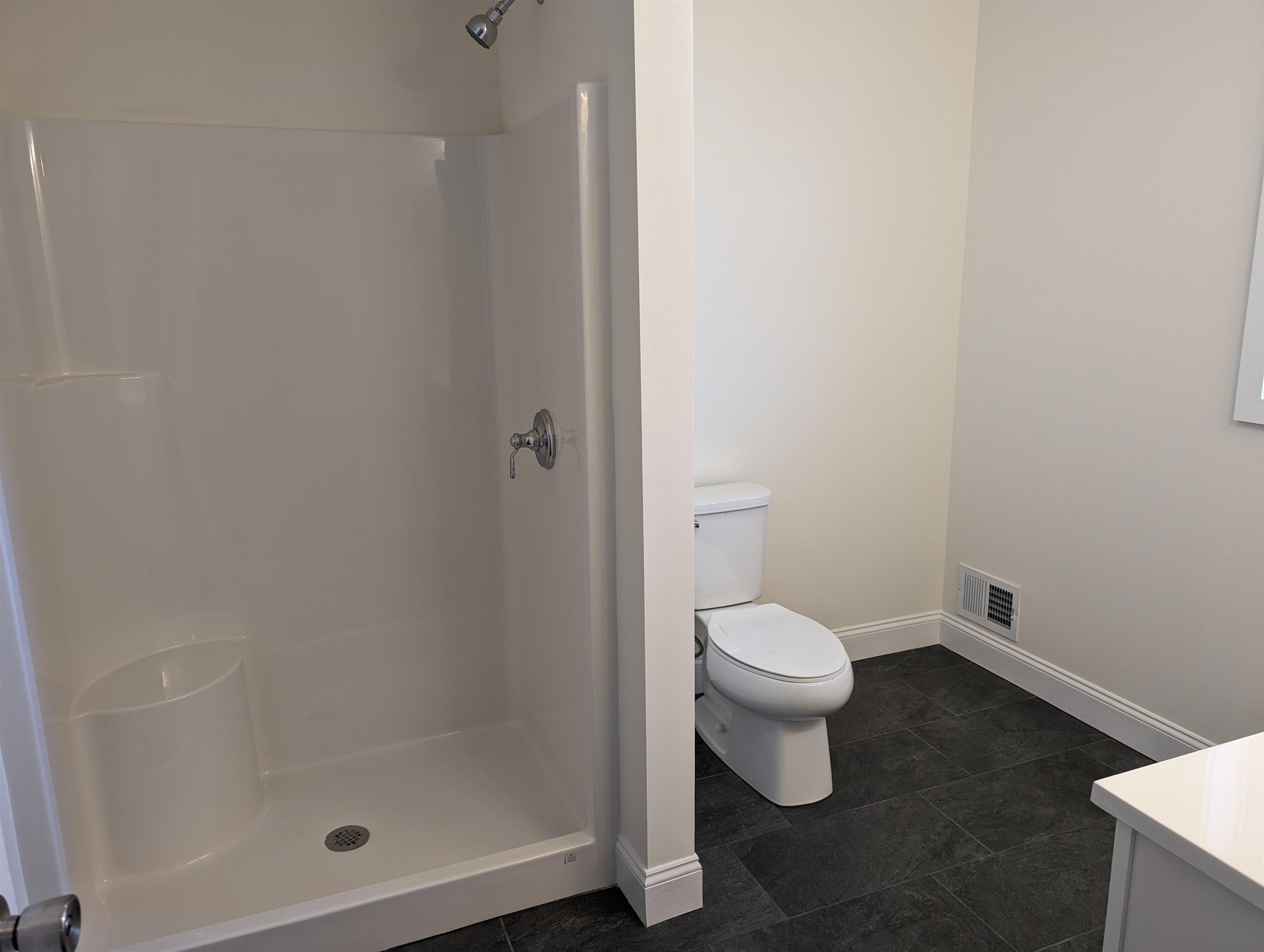 1 A Bovee Way, Unit 1A Epping, NH 03042 - Photo 5 of 22