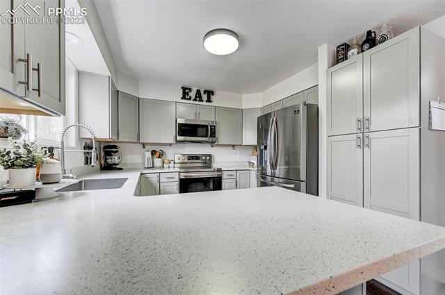 6760 Quarter Circle Road Colorado Springs, CO 80922 - Photo 9 of 38 Gallery Image 9