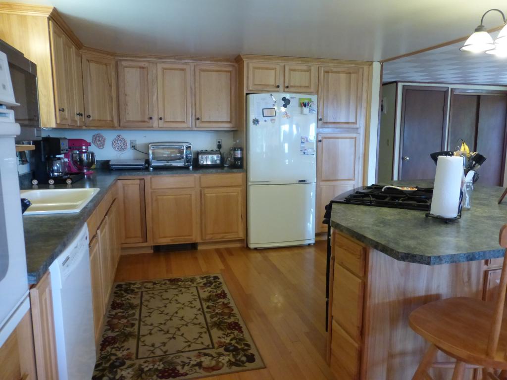 7651 Plank Road Bristol, VT 05443 - Photo 4 of 36