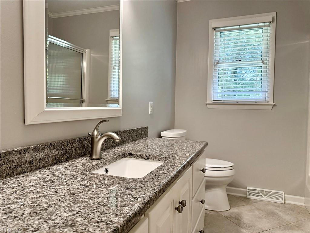 111 Ridgewood Drive Lexington, NC 27292 - Photo 17 of 32