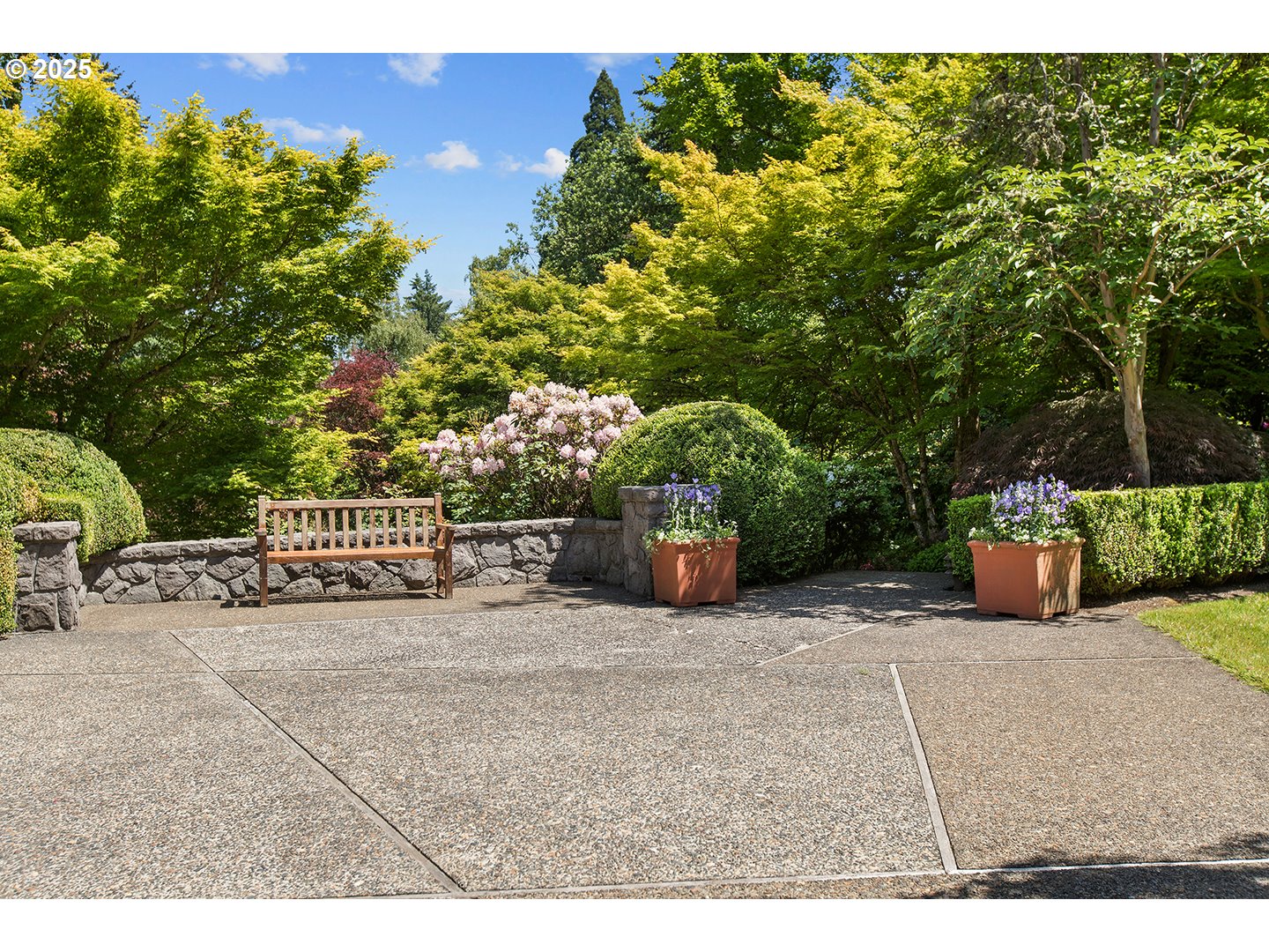 1890 South Greenwood Road Portland, OR 97219 - Photo 21 of 42