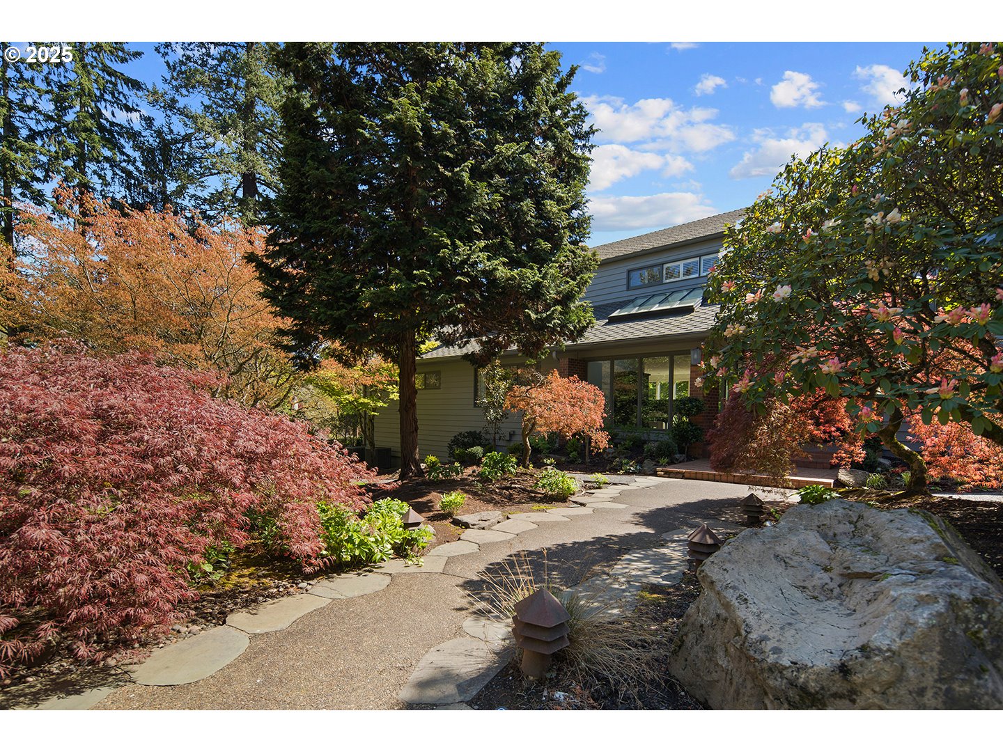 1890 South Greenwood Road Portland, OR 97219 - Photo 40 of 42