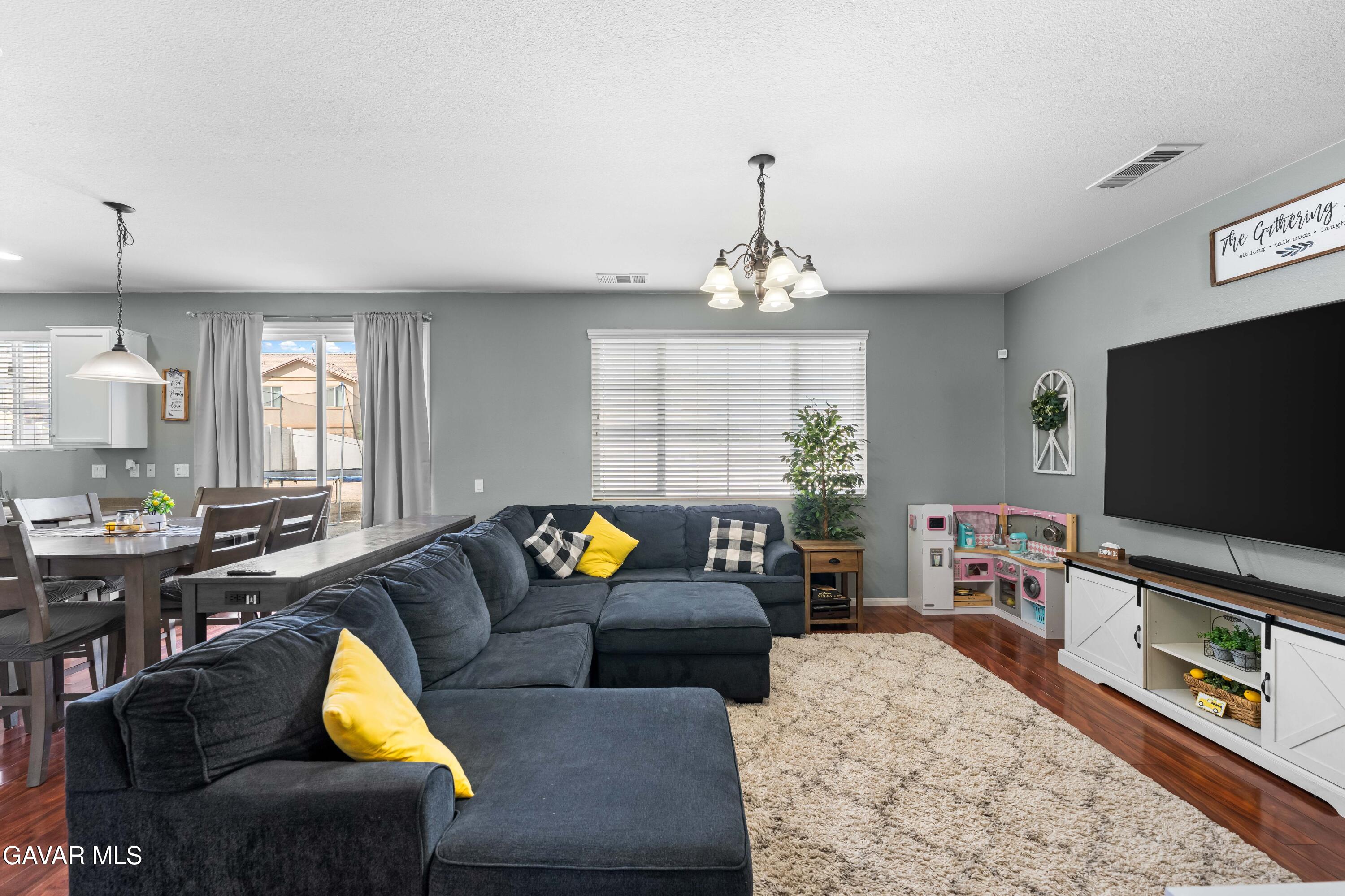 38227 Duval Court Palmdale, CA 93552 - Photo 11 of 50 Duval Ct-14