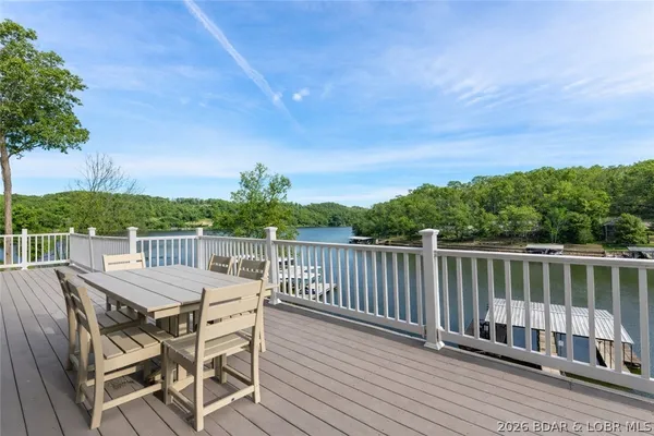 $1,350,000 | 575 Graceland Point, Climax Springs, MO 65324