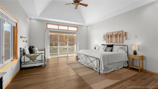 $1,350,000 | 575 Graceland Point, Climax Springs, MO 65324