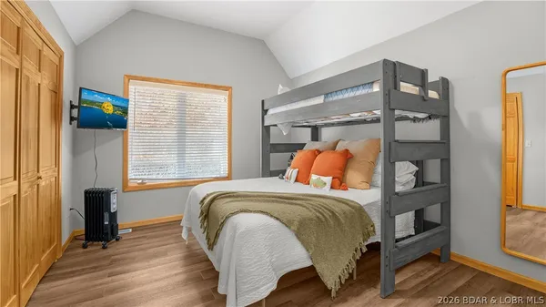 $1,350,000 | 575 Graceland Point, Climax Springs, MO 65324