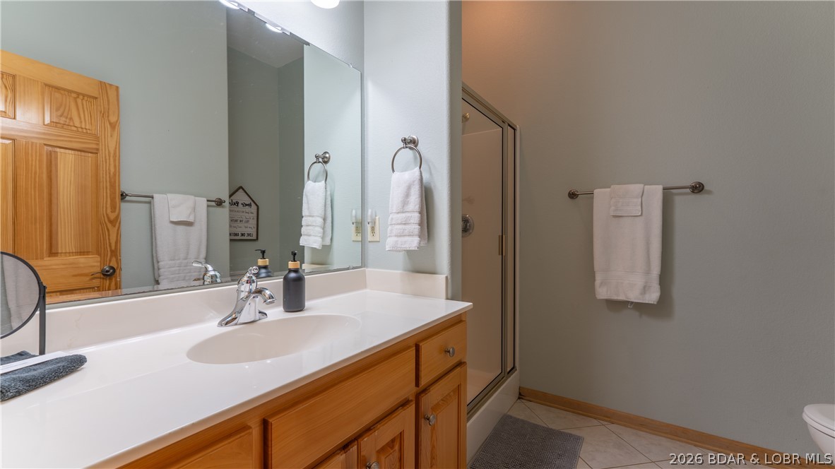 575 Graceland Point Climax Springs, MO 65324 - Photo 32 of 59 Bathroom 3