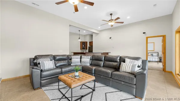 $1,350,000 | 575 Graceland Point, Climax Springs, MO 65324