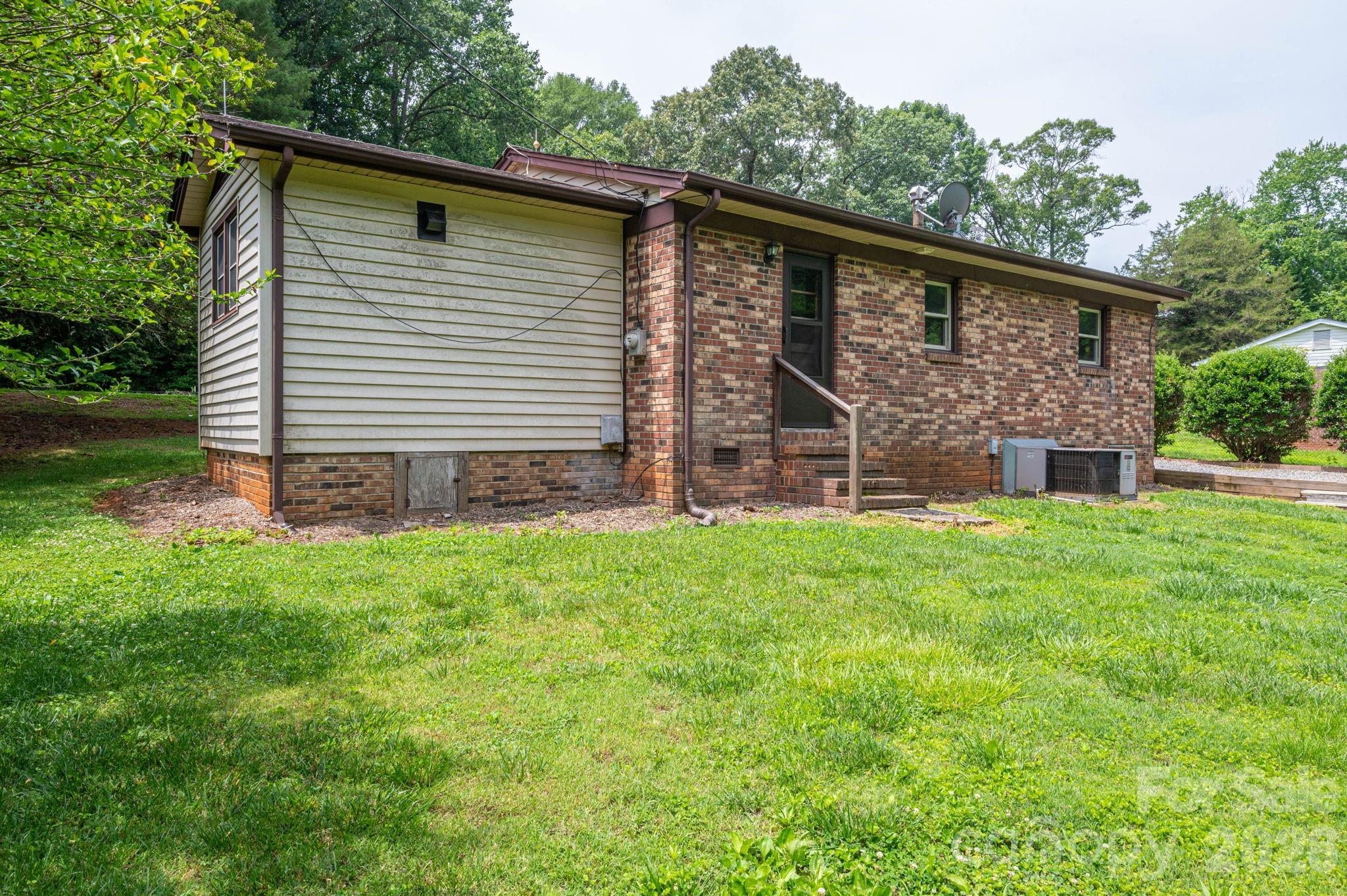 626 Dallas Spencer Mountain Road Dallas, NC 28034 - Photo 42 of 44