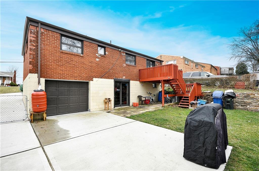 1619 Hollyrood Road Pittsburgh, PA 15227 - Photo 24 of 25 a front view of building with yard