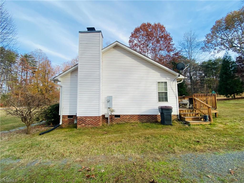 2811 Regal Road Reidsville, NC 27320 - Photo 4 of 19 Gallery Image 4