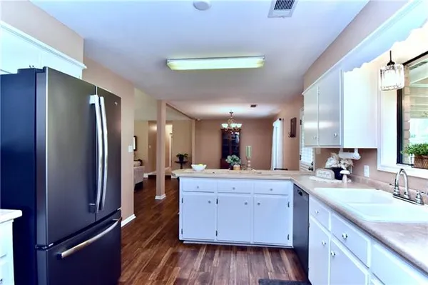 $285,000 | 8633 Ridgemont Drive, Pineville, LA 71360