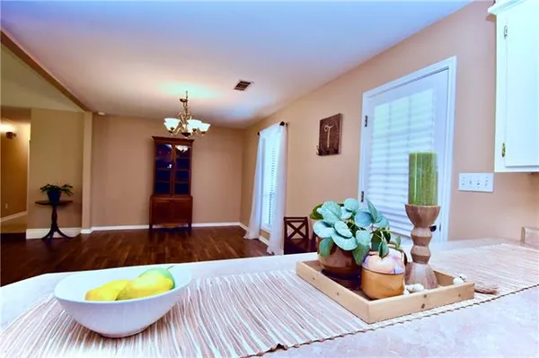 $285,000 | 8633 Ridgemont Drive, Pineville, LA 71360