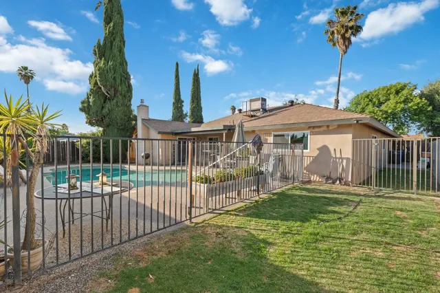 $459,900 | 2724 Monocott Drive, Madera, CA 93637