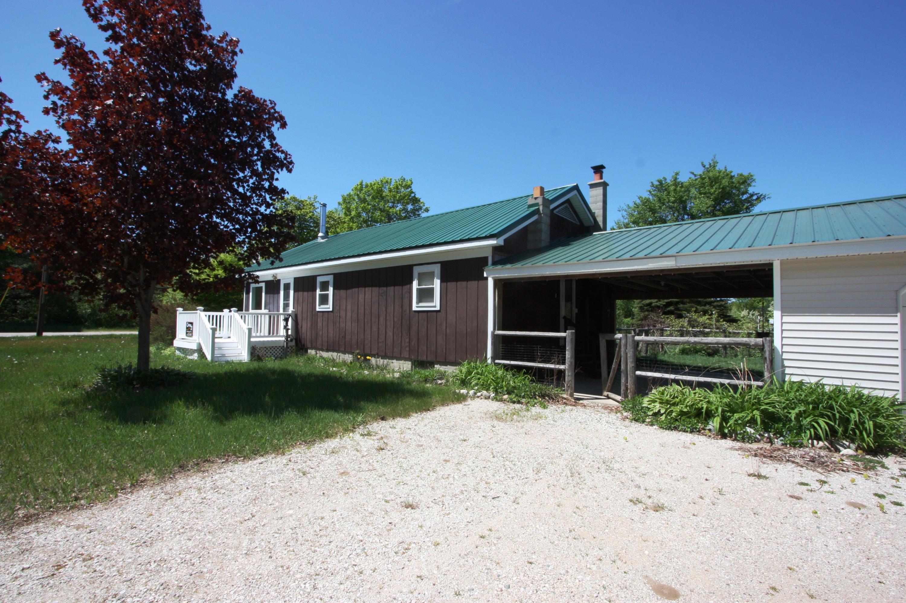 11499 South Hulbert Road Hulbert, MI 49748 - Photo 2 of 20 Gallery Image 2