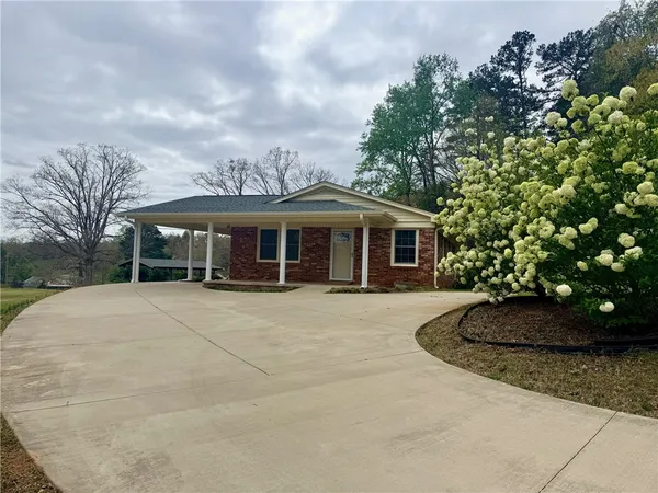 $225,000 | 312 Northwood Drive, Walhalla, SC 29691