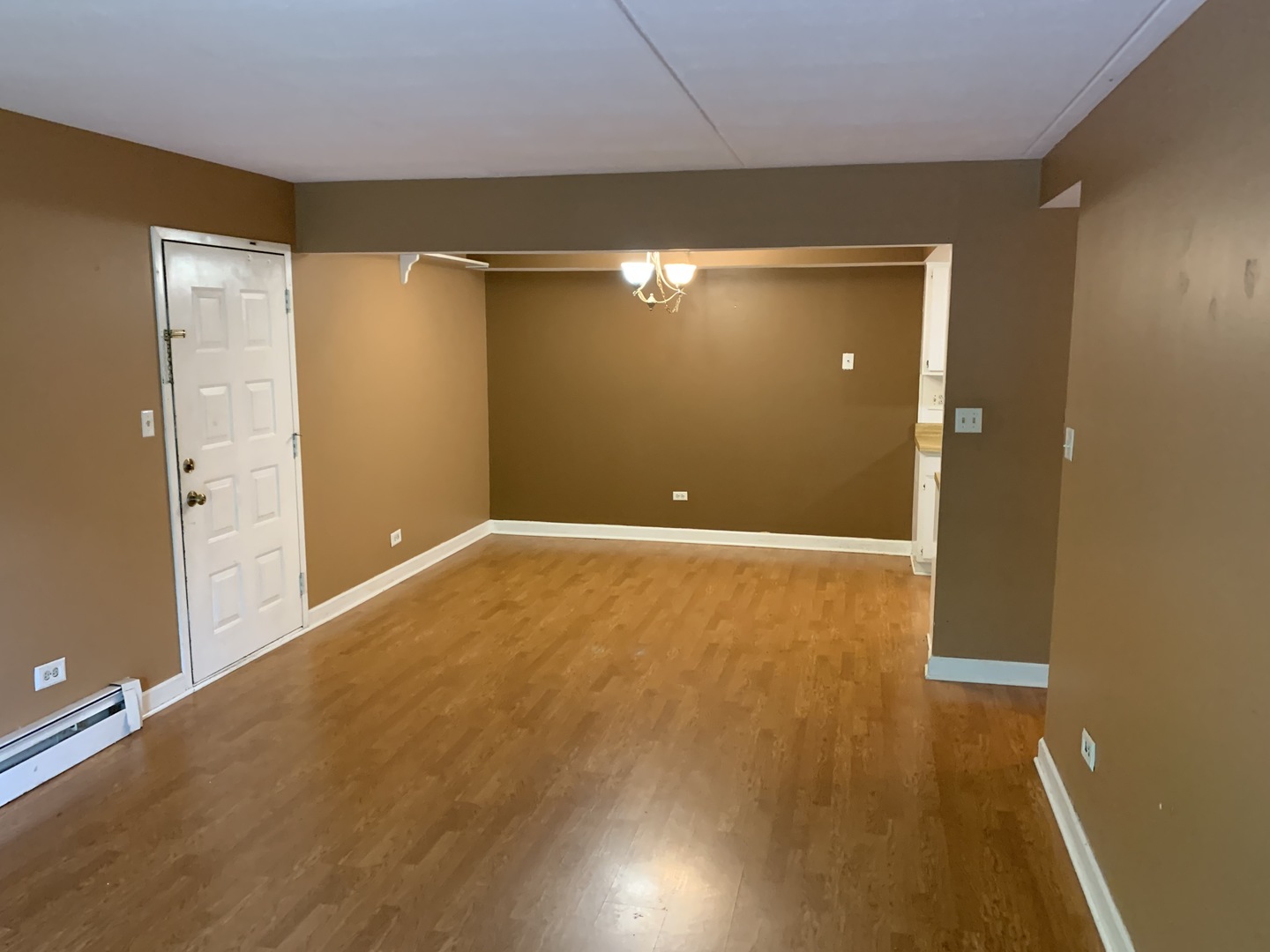 528 East Bailey Road, Unit 102 Naperville, IL 60565 - Photo 5 of 8 a view of an empty room