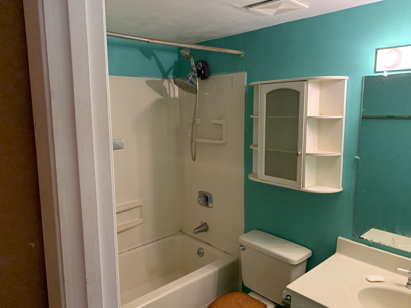 528 East Bailey Road, Unit 102 Naperville, IL 60565 - Photo 8 of 8 a bathroom with a toilet and a shower