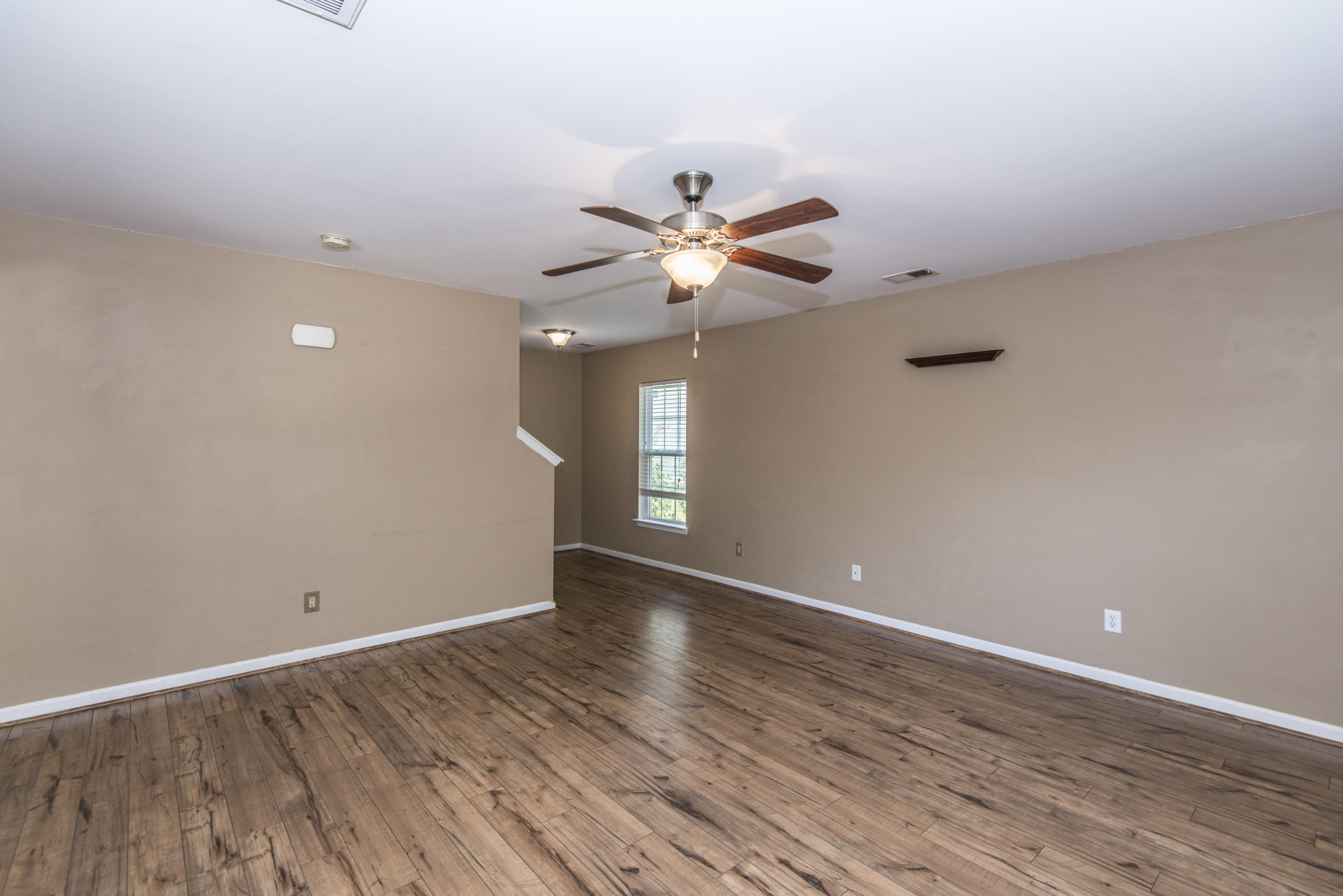 228 Island Green Road Goose Creek, SC 29445 - Photo 5 of 37 _DSC1435