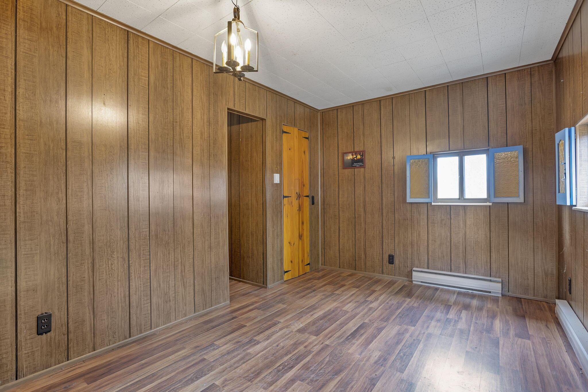 9050 Dalzell Road Lower Salem, OH 45745 - Photo 57 of 93 Cabin, Living Room - 9050 Dalzell Rd, Lower Salem, OH 45745