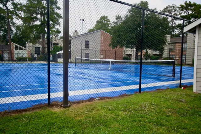 $139,000 | 17331 Red Oak Drive, Unit D 34, Houston, TX 77090