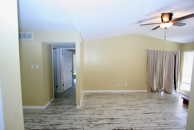 $139,000 | 17331 Red Oak Drive, Unit D 34, Houston, TX 77090