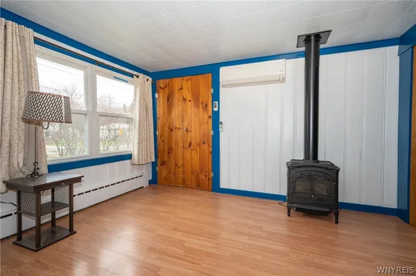 $300,000 | 2125 Lakeview Road, Hamburg, NY 14085