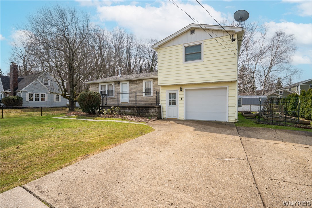 2125 Lakeview Road Hamburg, NY 14085 - Photo 3 of 40