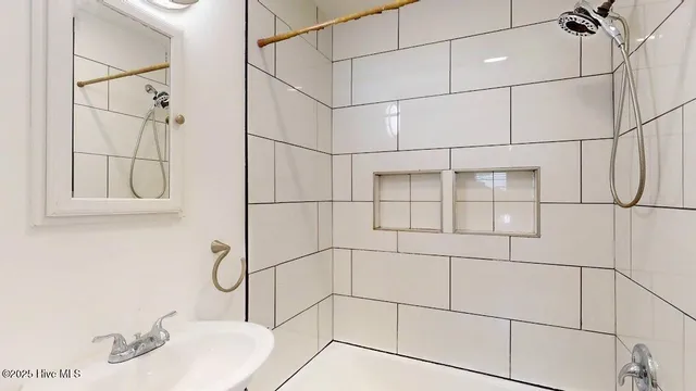 $1,750 | 305 Montgomery Avenue, Wilmington, NC 28405