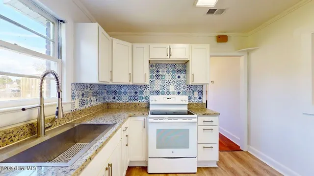 $1,750 | 305 Montgomery Avenue, Wilmington, NC 28405