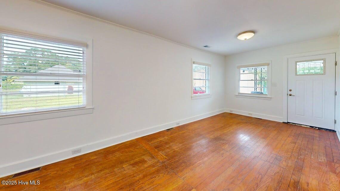 305 Montgomery Avenue Wilmington, NC 28405 - Photo 7 of 26 305-Montgomery (28)