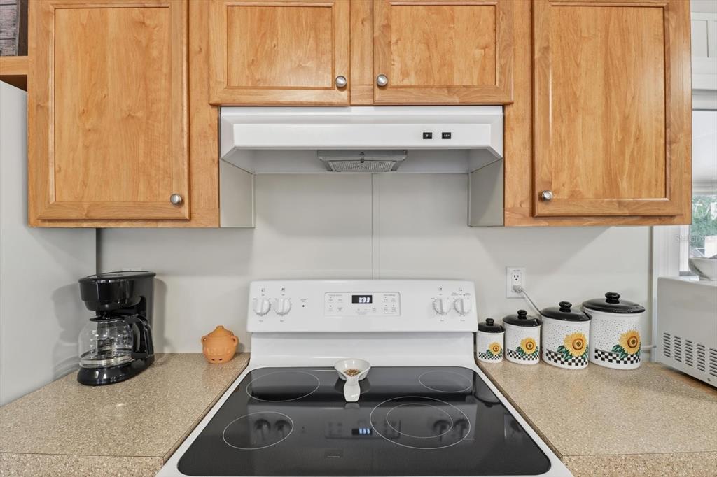 7305 South Threshold Point Homosassa, FL 34446 - Photo 11 of 46 a view of utility room with washer and dryer