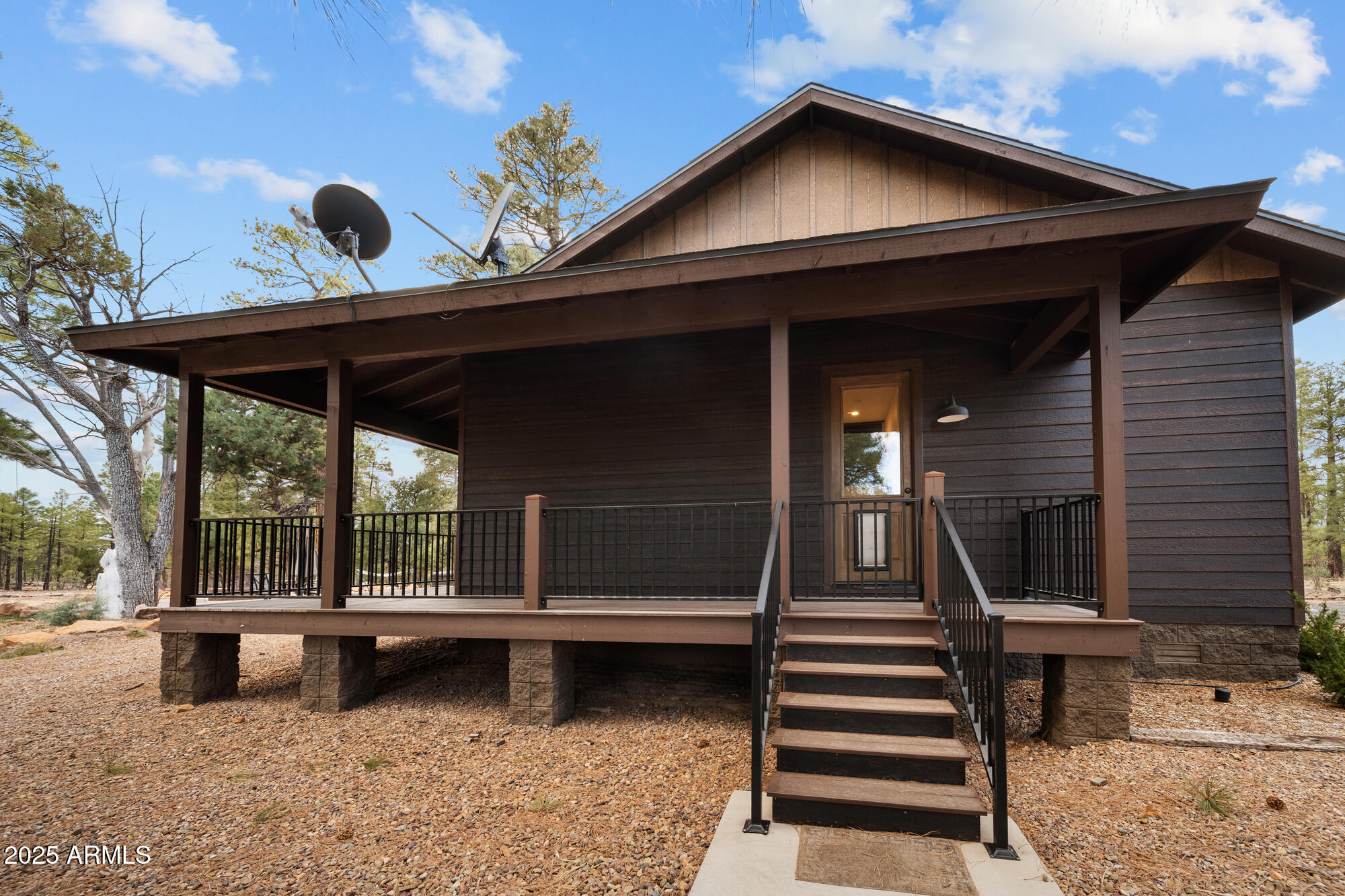 2702 Majestic Elk Road Overgaard, AZ 85933 - Photo 12 of 89 Main Home Side Porch