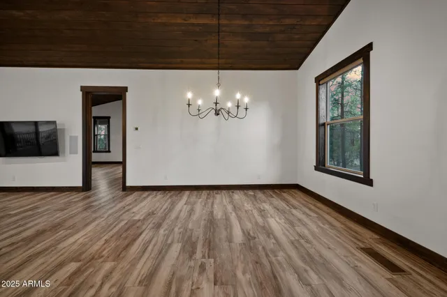 $865,000 | 2702 Majestic Elk Road, Overgaard, AZ 85933