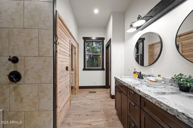 $865,000 | 2702 Majestic Elk Road, Overgaard, AZ 85933