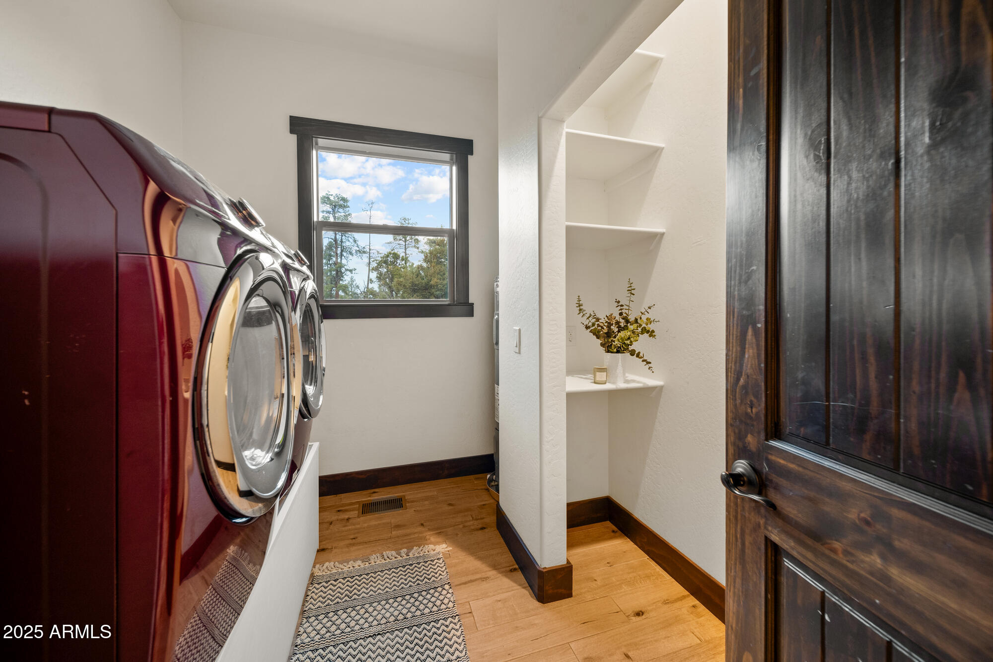 2702 Majestic Elk Road Overgaard, AZ 85933 - Photo 59 of 89 Laundry