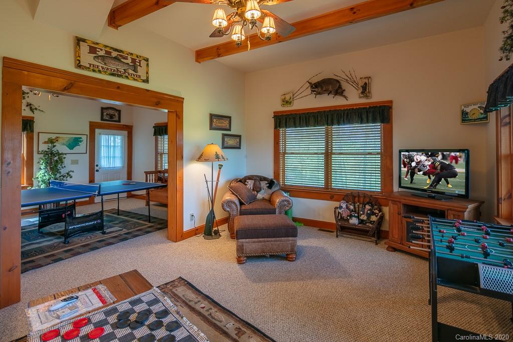 127 Ospreys View Road Boone, NC 28607 - Photo 20 of 47 Gallery Image 20
