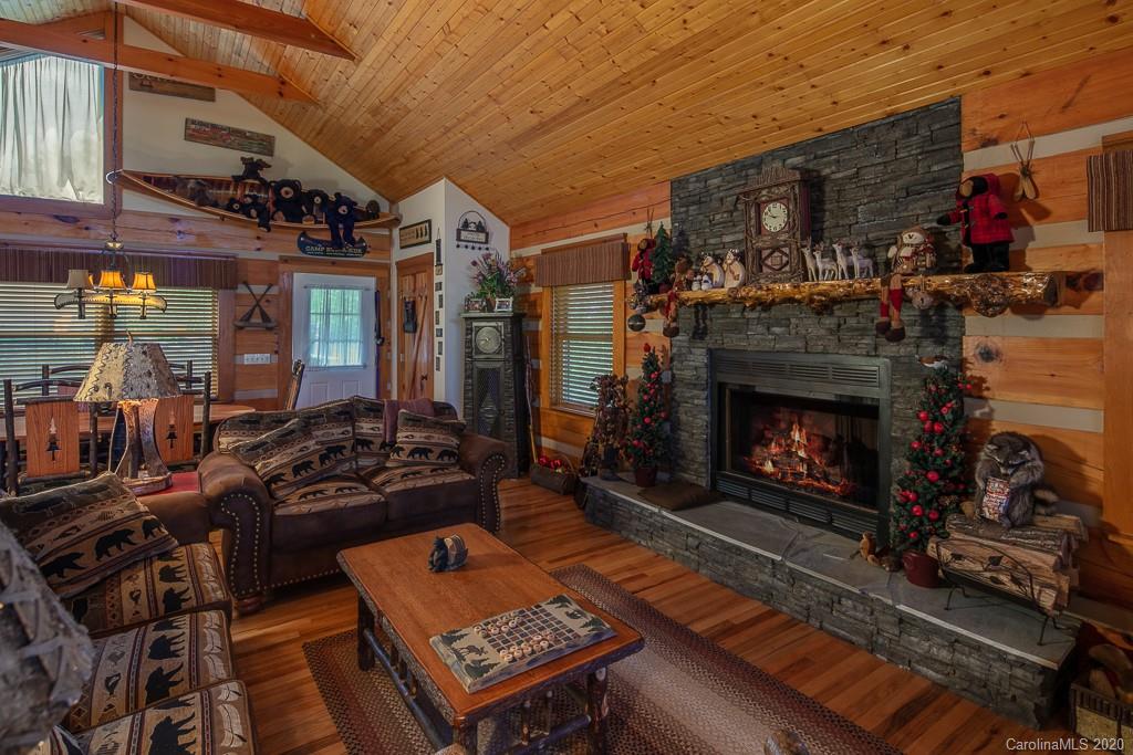 127 Ospreys View Road Boone, NC 28607 - Photo 4 of 47 Gallery Image 4