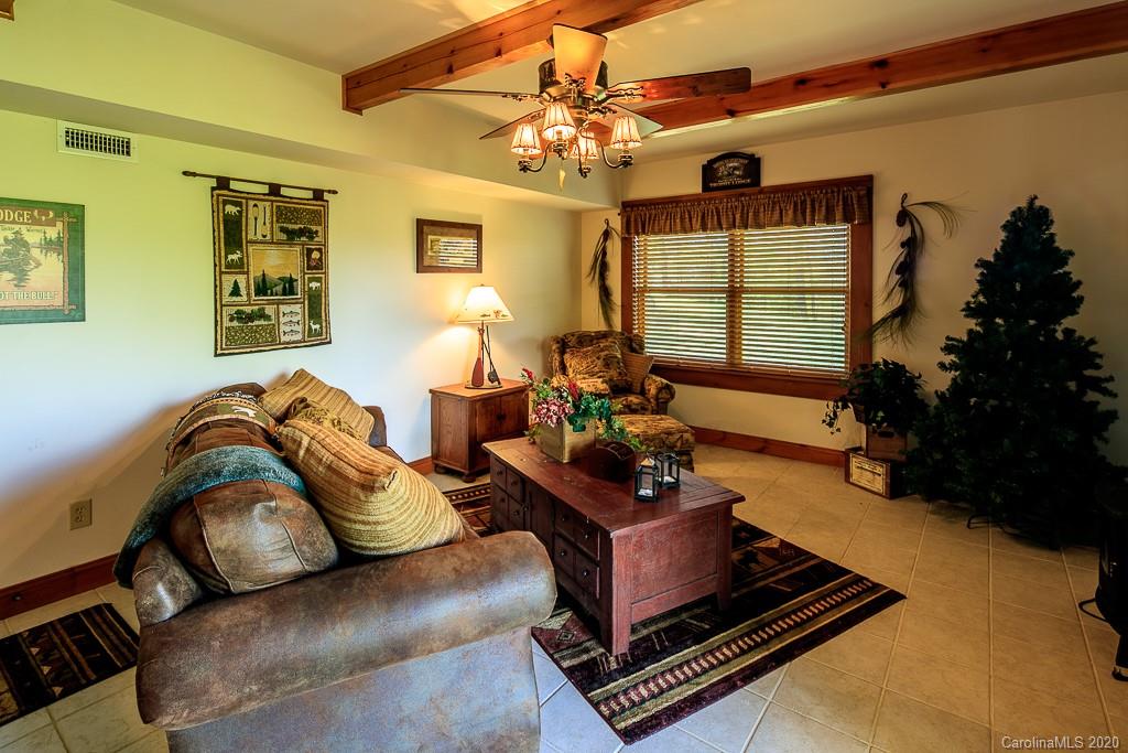 127 Ospreys View Road Boone, NC 28607 - Photo 35 of 47 Gallery Image 35