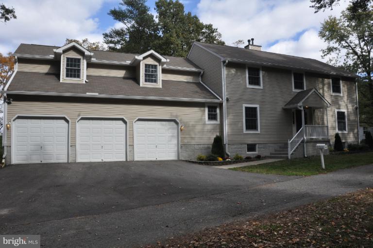 404 Henderson Road Severna Park, MD 21146 - Photo 30 of 30 Exterior (Front)