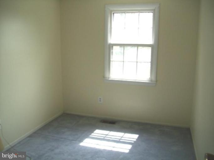 7 Slavin Court, Unit 2I Nottingham, MD 21236 - Photo 10 of 11 Bedroom #3