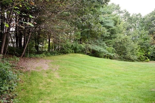 180 Tyngsboro Road, Unit 55D Chelmsford, MA 01863 - Photo 20 of 20 a view of outdoor space and yard