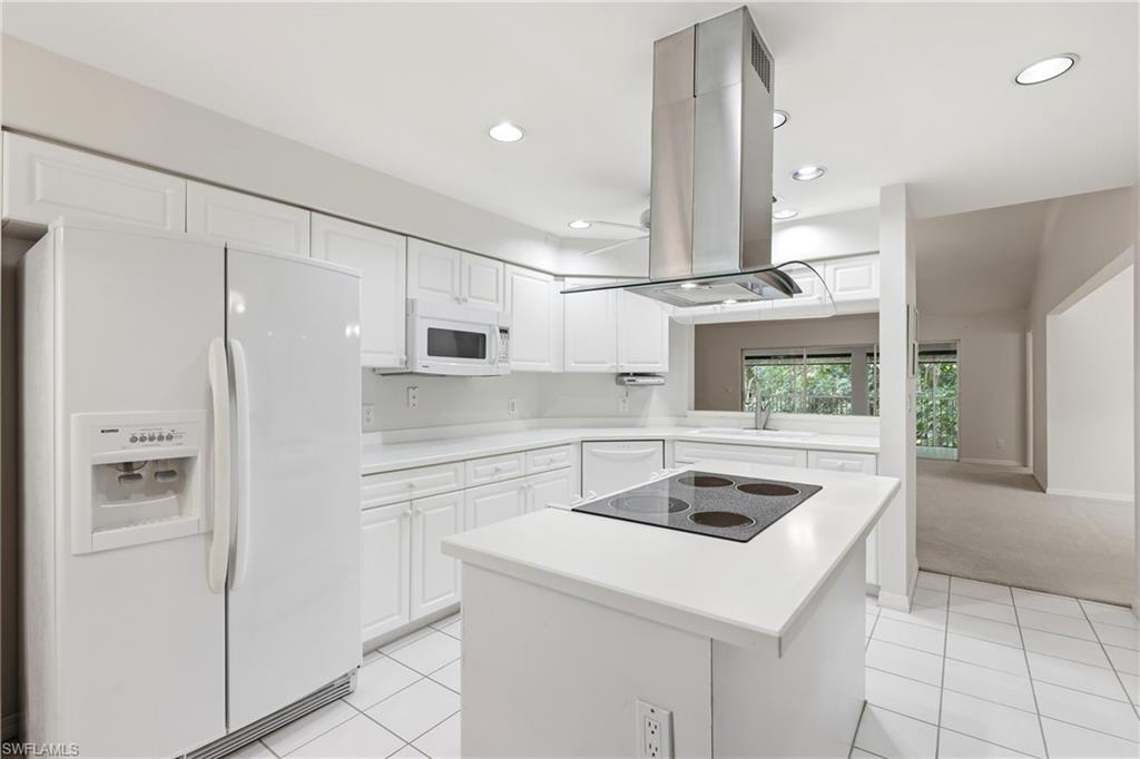 203 Via Perignon, Unit 24 Naples, FL 34119 - Photo 1 of 42 Modern Kitchen