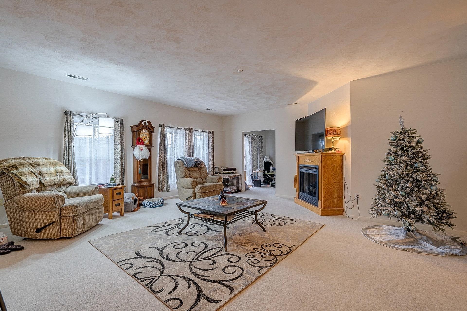 4434 Pheasant Ridge Road, Unit 208 Roanoke, VA 24014 - Photo 3 of 15 003-334836-DSC00031-2_2-2_3-2_4-2_5-2_84