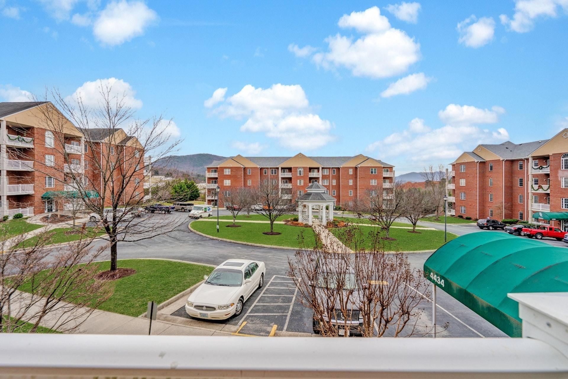 4434 Pheasant Ridge Road, Unit 208 Roanoke, VA 24014 - Photo 5 of 15 005-334836-6i4pg2evkgkqoije8mb3r1ai3uj7a