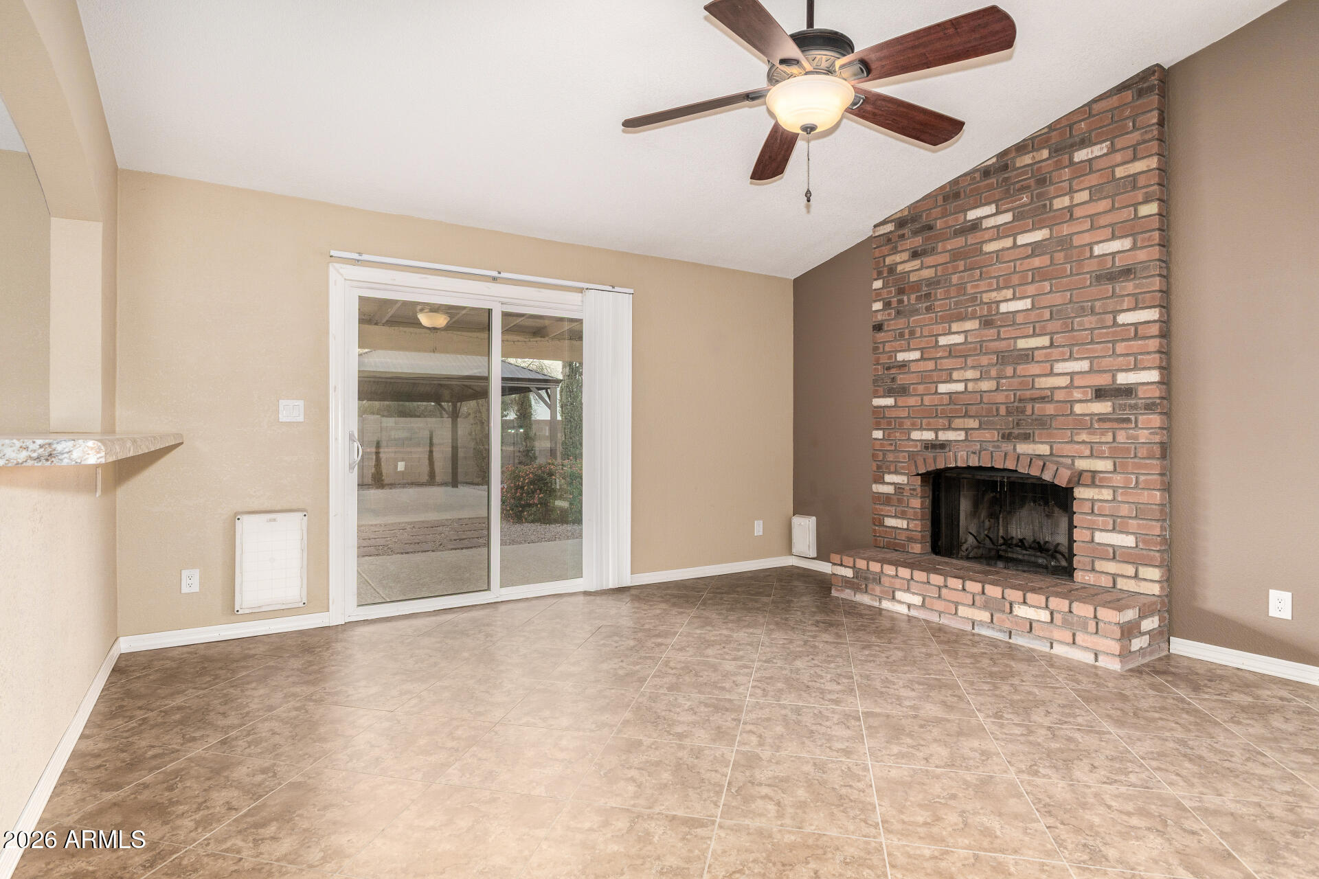 1522 N Spring Mesa, AZ 85203 - Photo 10 of 63 1522 N SPRING