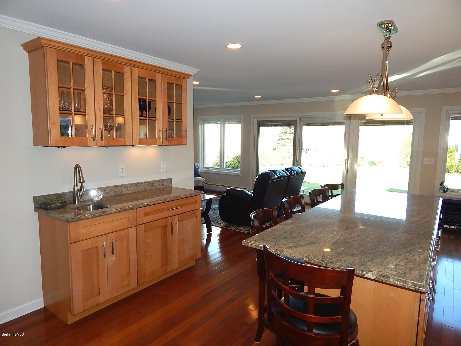 8 Thomas Road Pittsfield, MA 01201 - Photo 8 of 24 13-Wet Bar